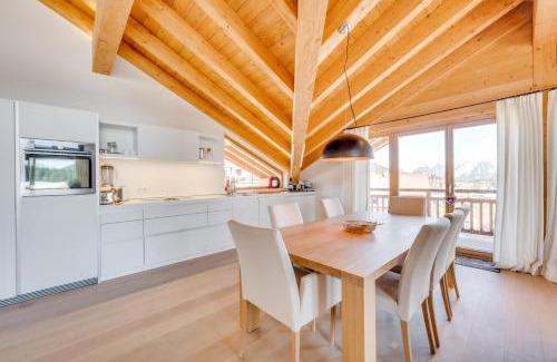 Seefeld in Tirol Apartment | Chalet Bergliebe zentral mit Bergblick
