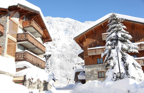 Champagny-en-Vanoise Apartment | Chalet Bouquetin- Loir