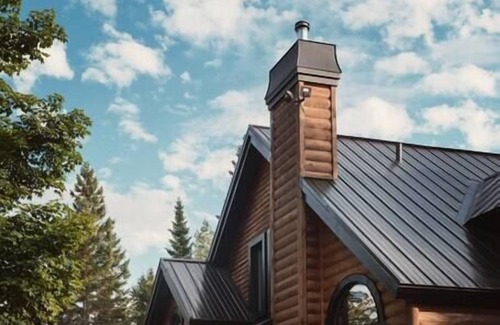 Nominingue Ski Chalet | Chalet Bonheur | hot tub