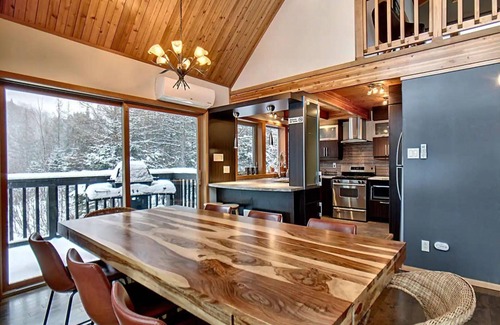 Saint-Alphonse-Rodriguez Ski Chalet | Chalet Polaris ✸ Fireplace ☼ 4 Seasons Hot Tub ♥