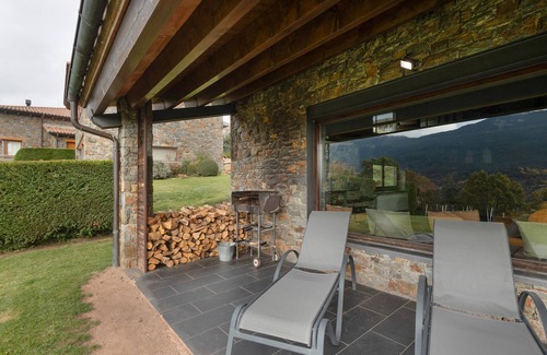 Campelles Ski Chalet | Chalet 'Casa Campelles 2' with Mountain View, Shared Terrace and Wi-Fi