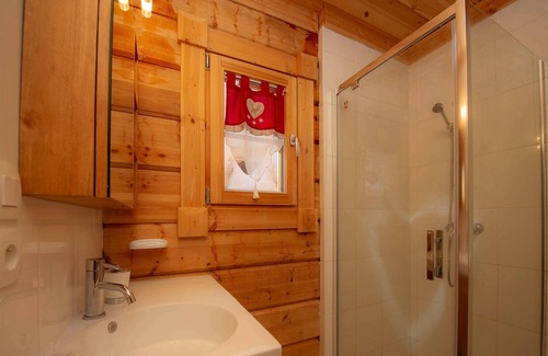 La Roche Ski Chalet | Chalet classique et spacieux, proche des pistes !