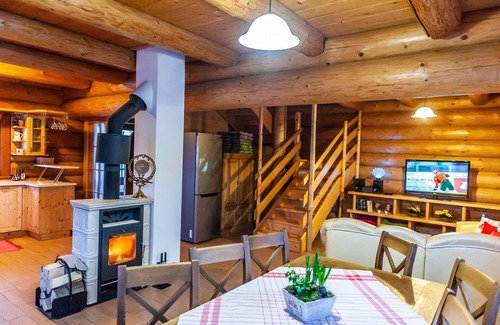 Bobrovnik Ski Chalet | Chalet Close To Beach Of Liptovska Mara Water Dam