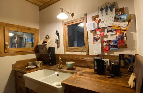 Sauze d'Oulx Apartment | Chalet Clotes for ski and nature lovers