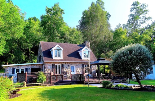 Saint Antoine de Tilly Ski Chalet | Chalet des Phares