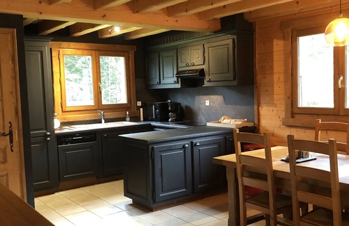 Bonnevaux Ski Chalet | Chalet de Charme au Milieu des Montagnes
