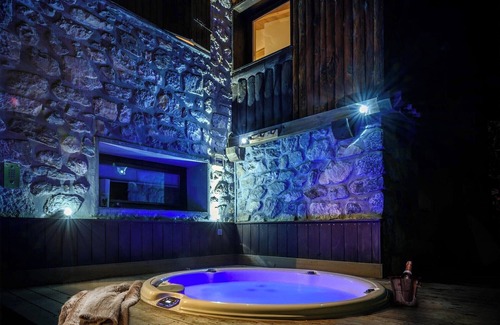 Meribel Ski Chalet | Chalet de luxe | Près des pistes | Jacuzzi privé