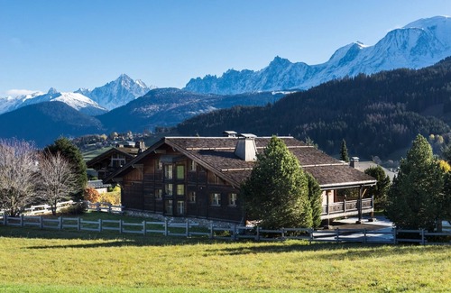 Demi-Quartier Ski Chalet | Chalet Demi-Quartier facing Mont Blanc 6 bedrooms