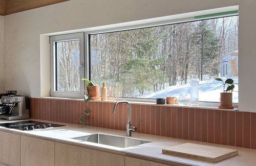 Sainte-Marguerite-du-Lac-Masson Ski Chalet | Chalet des Sentiers - An architectural experience at Lac Fidèle, Entrelacs
