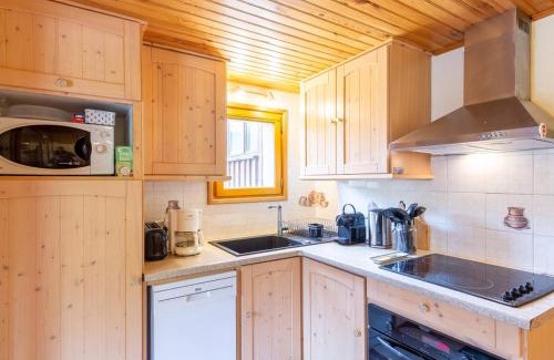Loudervielle Ski Chalet | Chalet duplex à Peyragudes: 6 pers, 3 ch, BBQ, accès sentiers, Skyvall et services en option - FR-1-695-48