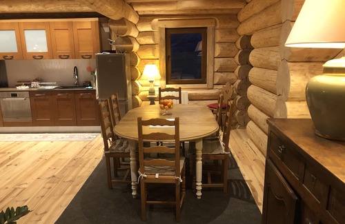 La Joue du Loup Ski Chalet | Chalet en Fuste de 2023 8/10 Couchages