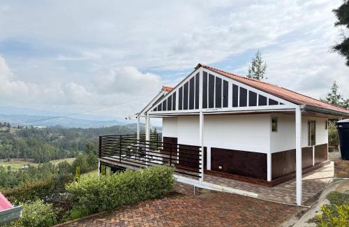 Pesca Ski Chalet | Chalet Familiar Delpilar, Full equipado, zona de Jacuzzi!
