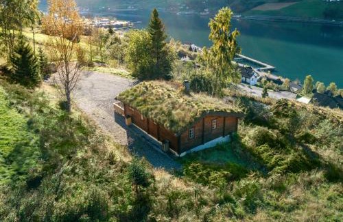 Olden Ski Chalet | Chalet Fjordblick I by Interhome