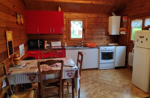 Saint-Leger-de-Fougeret Ski Chalet | Chalet des Michots