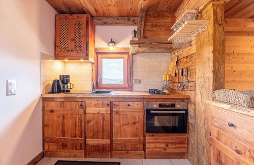 La Giettaz Ski Chalet | Chalet 'Gite Les Clapières - Petite Partie' with Mountain View, Private Terrace and Shared Garden