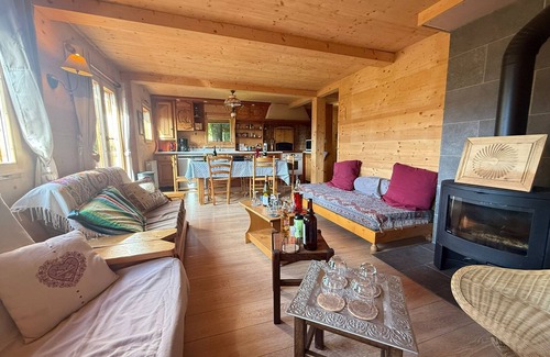 Jarrier Ski Chalet | Chalet 'Gite' with Mountain View