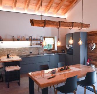 Castello Tesino Ski Chalet | Chalet Grifone - Chalet Maso Vecchio nel cuore del Lagorai Trentino
