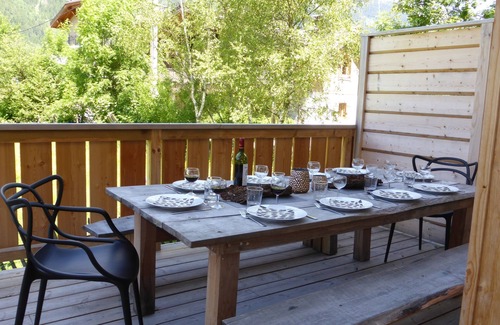 Chamonix City Centre Ski Chalet | Chalet in a quiet location 5 minutes' walk from the town center 5 bedrooms 3 bathrooms/SDB