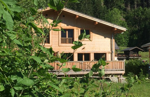 Chamonix City Centre Ski Chalet | Chalet in a quiet location 5 minutes' walk from the town center 5 bedrooms 3 bathrooms/SDB