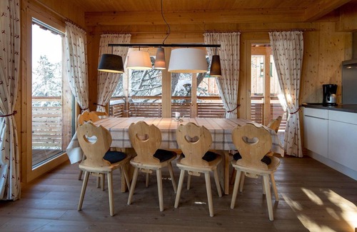Turracher Hohe Ski Chalet | Chalet in Alps with Sauna near Ski Slopes