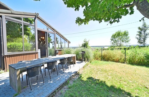 Somme-Leuze House | Chalet in Durbuy with Jacuzzi & Garden