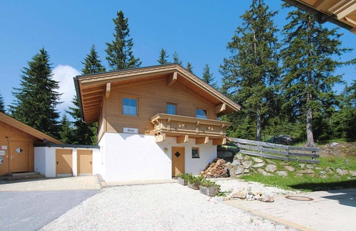 Hochkrimml Ski Chalet | Chalet in Filzsteinalpe near Ski Slopes