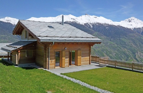 Heremence Ski Chalet | Chalet in Heremence With Stunning Alpine Views