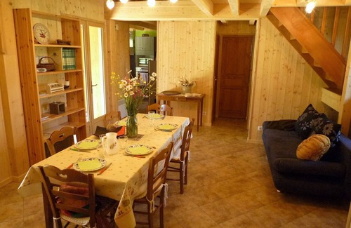 Domaize Ski Chalet | Chalet in nature with herb garden