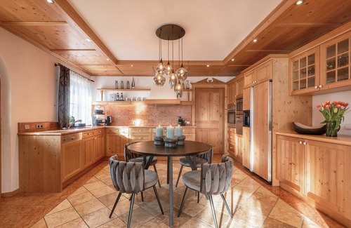 Sankt Johann in Tirol Villa | Chalet in St. Johann in Tyrol near Kitzbühel
