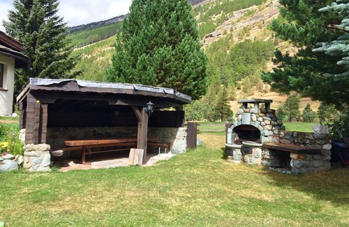 Saas Grund Apartment | Chalet in Saas Fee near Ski Slopes