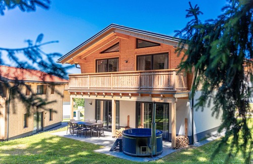 Sankt Englmar Ski Chalet | Chalet in St. Englmar with Private Sauna & Hottub