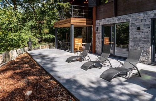 The Ardennes Ski Chalet | Chalet in the woods with Nordic bath