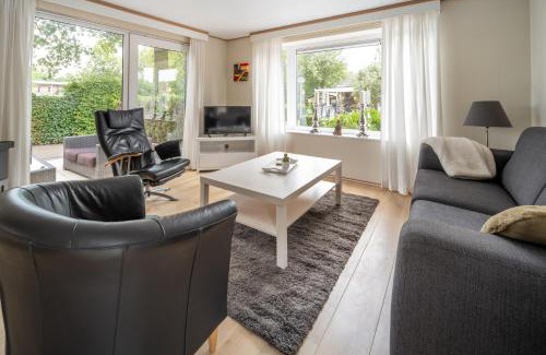 Havelte Ski Chalet | Chalet Jagershut K 6 op park Mooi Oavelt.