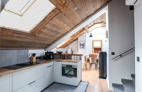 Briancon Ski Chalet | Chalet "Laltizoard" with Mountain View, Shared Heated Pool & Wi-Fi
