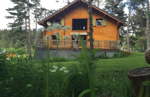 Saint-Sauveur-Camprieu Ski Chalet | Chalet le Brame en Cevennes