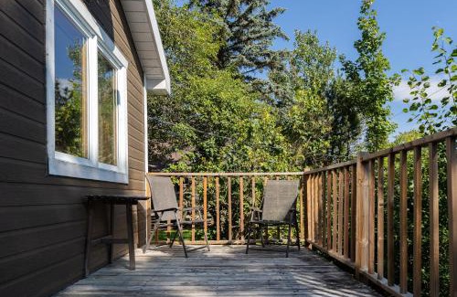 Saint-Calixte Ski Chalet | Chalet Le Cozy hot tub Lakeview beach access full of near by activities