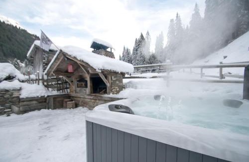 Morzine Ski Chalet | Chalet Le R'Posiao
