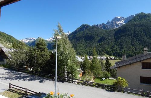 Ceillac Apartment | Chalet les Ombrettes