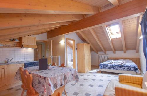Gembre Apartment | Chalet Li Baita Daniela