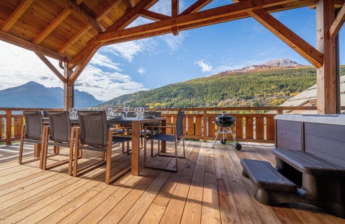 Forville Ski Chalet | Chalet Luxe & Spa, Black Stone, Serre Chevalier