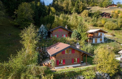 Mayens-de-Riddes Ski Chalet | Chalet Mar'Mot - Four Bedroom Chalet, Sleeps 8