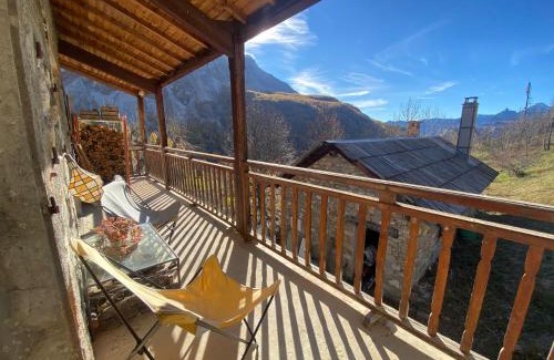 Esteng Apartment | Chalet Miel de la Cayolle-Estenc