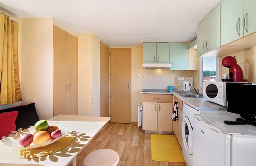 Olhao Ski Chalet | Chalet "Mobile Home 2 - Olhão" with Shared Pool & Private Terrace