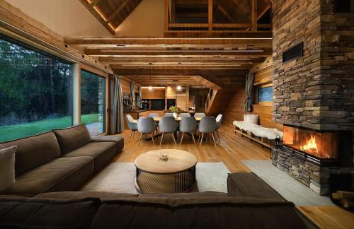 Huty Ski Chalet | Chalet Mountain Rock - Luxury Retreat at Chalets Kvačianska Dolina