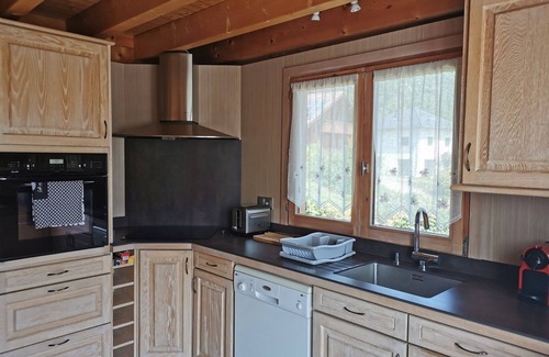 Lathuile Ski Chalet | Chalet near Lake Annecy
