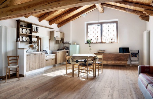 Dronero Ski Chalet | Chalet 'Nidi Di Rondine 2' with Mountain View, Private Terrace and Wi-Fi