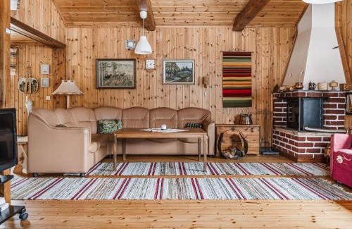 Vidsel Ski Chalet | Chalet Norrskensstugan by Interhome