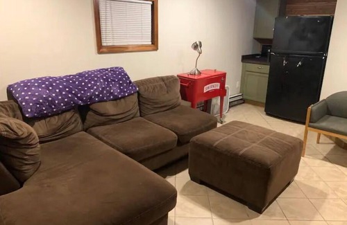 Providence House | Chalet on the Hill 5 minutes from downtown