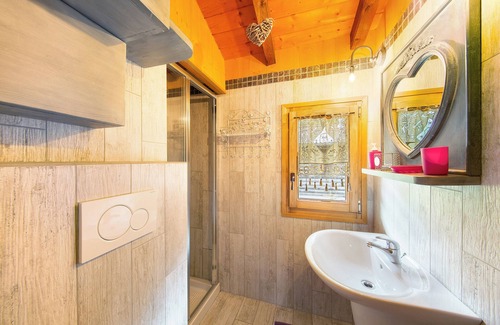 Forno di Zoldo Ski Chalet | Chalet 'Orserose I Fer Da Stir' with Mountain View, Shared Terrace and Wi-Fi