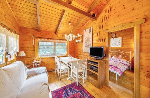 Forno di Zoldo Ski Chalet | Chalet 'Orserose I Fus' with Mountain View, Shared Terrace and Wi-Fi